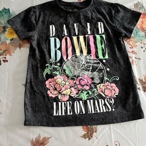 Wonder Nation Gray Graphic David Bowie Tee NWOT‎